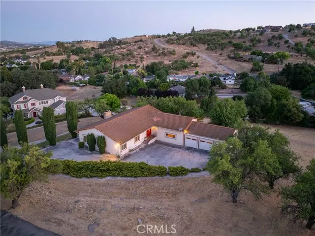 87 Hilltop Drive, Paso Robles, CA 93446