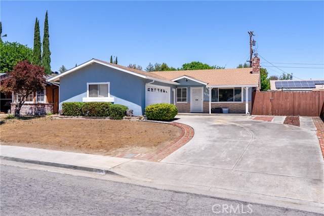 1235 Elaine Street, Paso Robles, CA 93446