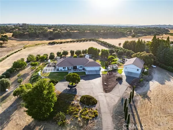 5570 Rancho La Loma Linda Drive, Paso Robles, CA 93446