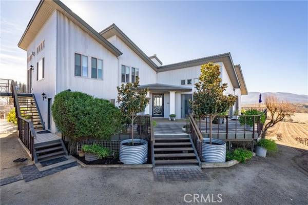 7110 Drake Road, Paso Robles, CA 93446