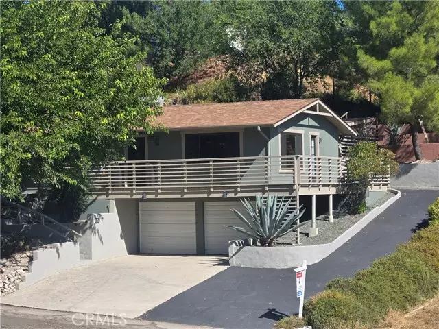 325 Fairview Lane, Paso Robles, CA 93446
