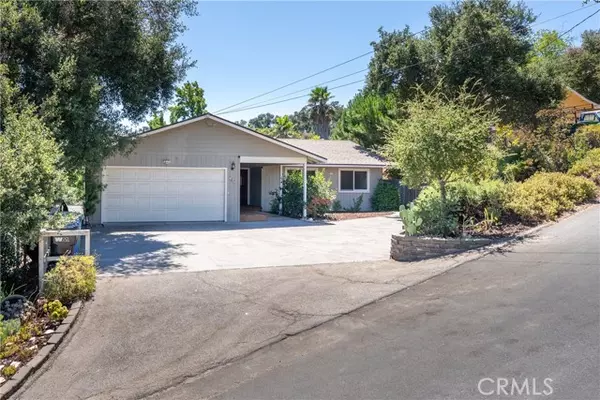 830 Lincoln Avenue, Templeton, CA 93465