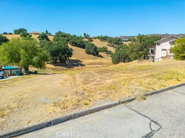 Paso Robles, CA 93446,9850 Bluegill Drive