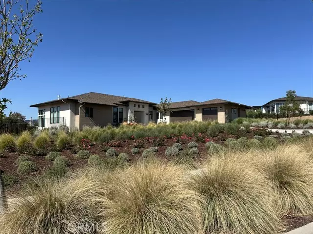 699 Waterford Court, Paso Robles, CA 93446