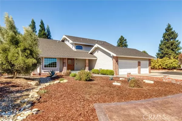 833 Rolling Hills Dr, Paso Robles, CA 93446