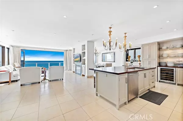 Laguna Beach, CA 92651,160 Saint Anns Drive #B,C