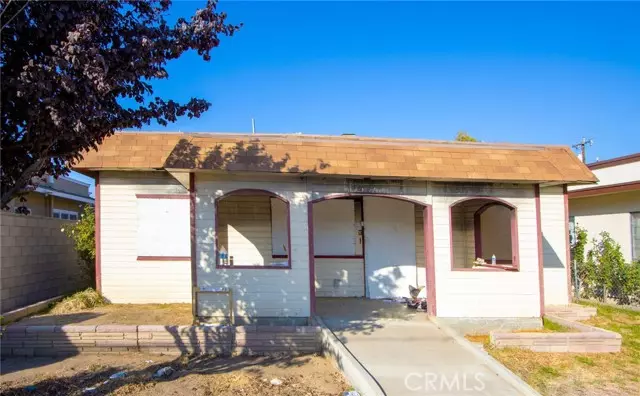 1920 Maple Avenue, Bakersfield, CA 93304