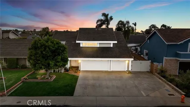 Huntington Beach, CA 92649,5532 Mossvale Circle