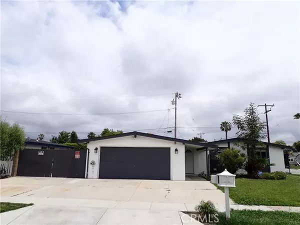 246 E Wilson Street, Costa Mesa, CA 92627