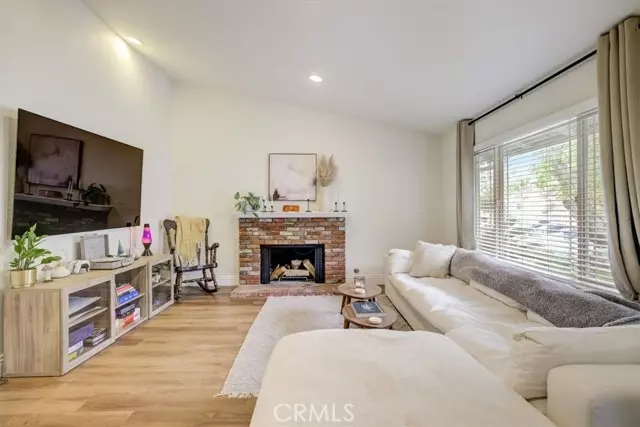 San Dimas, CA 91773,954 Avenida Loma