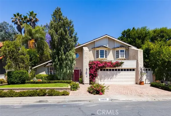 24835 Via San Fernando, Mission Viejo, CA 92692