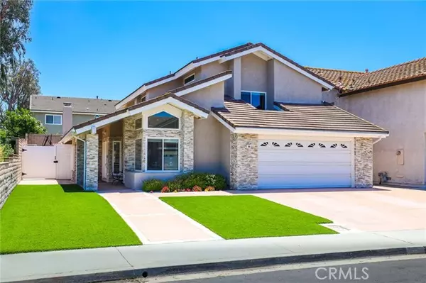 16 Ensueno, Irvine, CA 92620