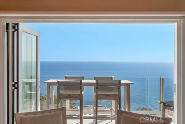 Laguna Beach, CA 92651,568 Alta Vista Way