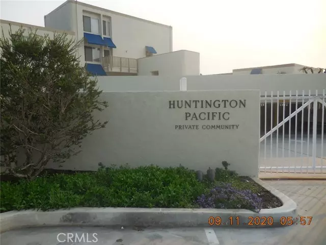 Huntington Beach, CA 92648,711 Pacific Coast Highway #120