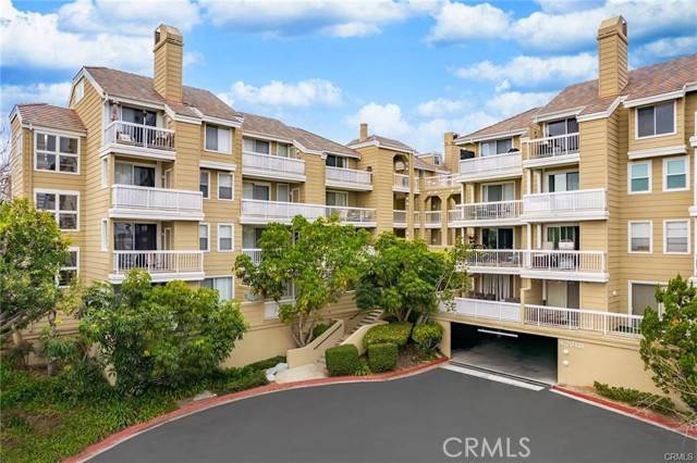 20371 Bluffside Circle #B-412, Huntington Beach, CA 92646
