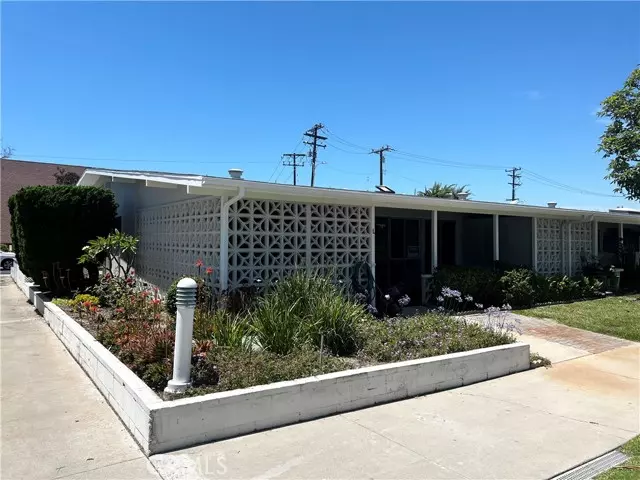 13660 El Dorado Dr #M3-34L, Seal Beach, CA 90740