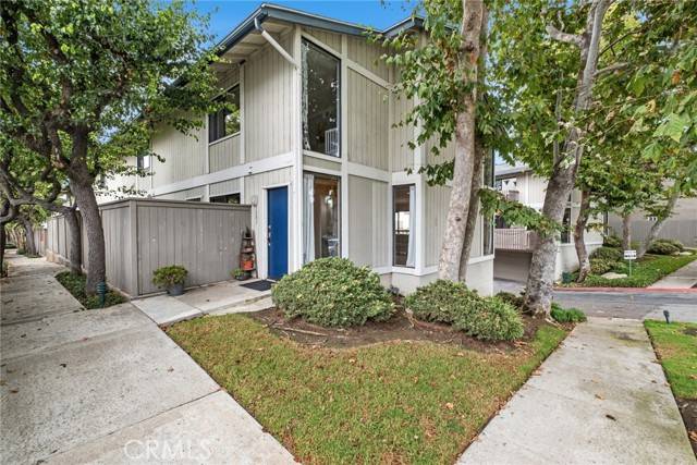 1201 Las Arenas Way #1, Costa Mesa, CA 92627