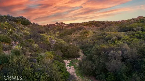 20061 Summit Trail Road, Trabuco Canyon, CA 92679