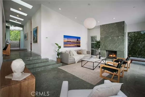 Laguna Beach, CA 92651,533 Temple Hills Drive