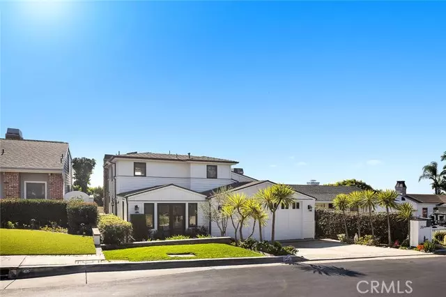 Laguna Beach, CA 92651,26 S Portola