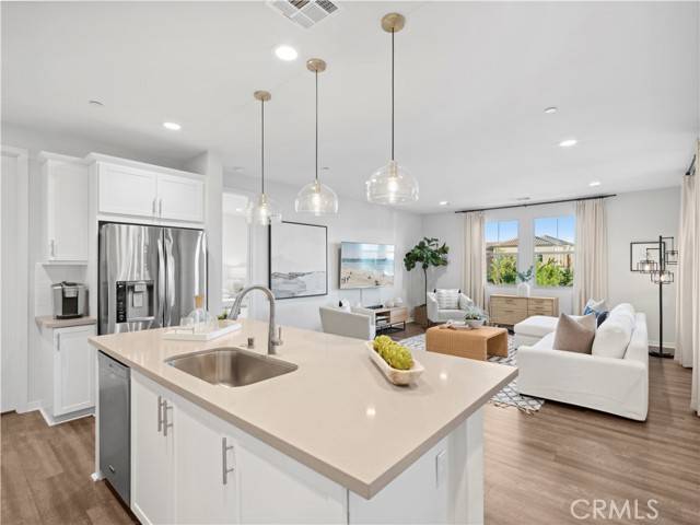 204 Trailblaze #76, Irvine, CA 92618