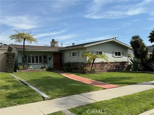 Huntington Beach, CA 92648,1842 Pine Street