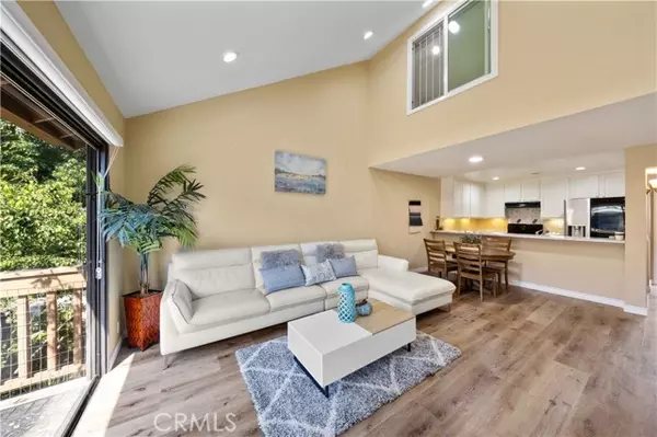 Irvine, CA 92618,263 Tangelo #354