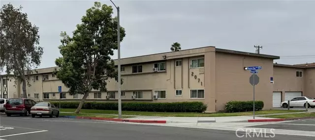 Anaheim, CA 92802,2071 S Mountain View Avenue