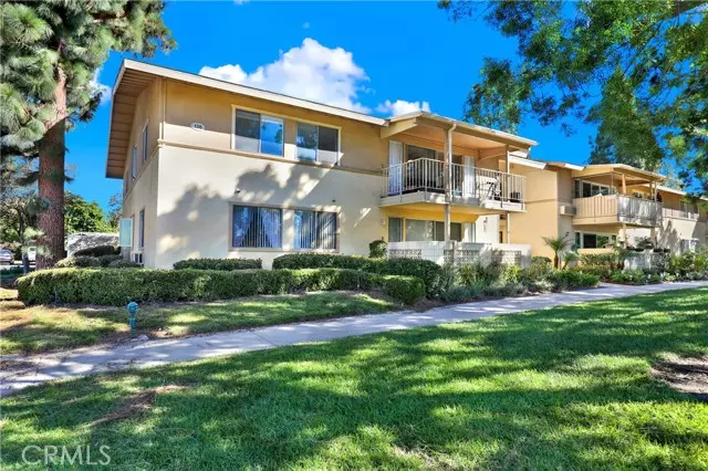 Laguna Woods, CA 92637,136 Avenida Majorca #N