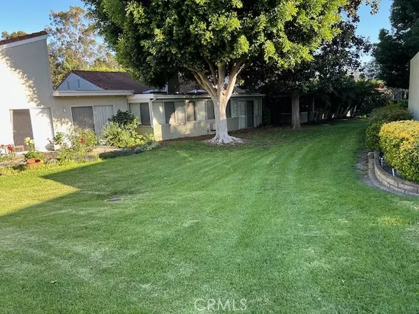 Laguna Woods, CA 92637,5537 Via La Mesa #A