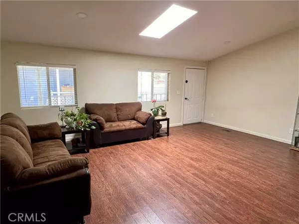 Lancaster, CA 93535,1501 E Avenue I #180