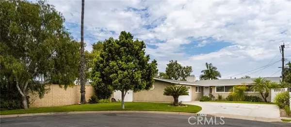 462 Swarthmore Lane, Costa Mesa, CA 92626