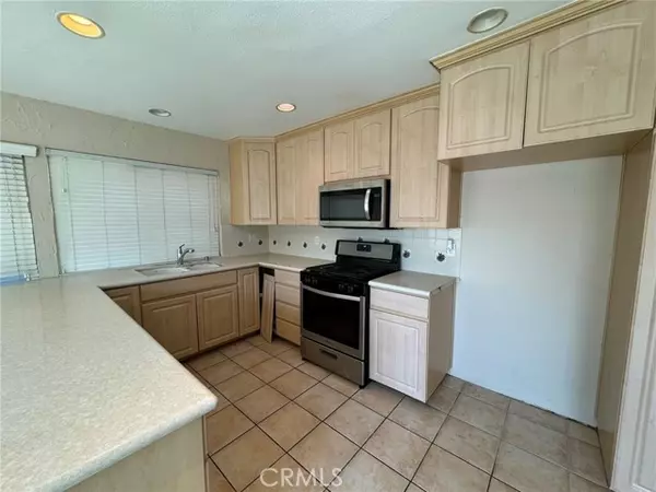 Simi Valley, CA 93063,2146 Burrell Avenue