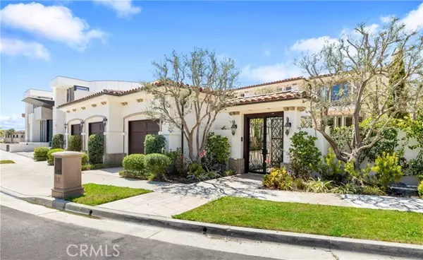 7 ROCKY POINT Road, Corona Del Mar (newport Beach), CA 92625