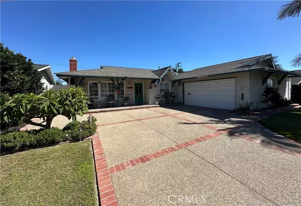 8051 Taylor Drive, Huntington Beach, CA 92646