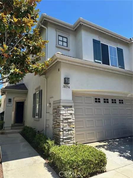 18756 Park Brook Lane, Huntington Beach, CA 92648