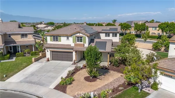 7556 Rose Marie Lane, Eastvale, CA 92880