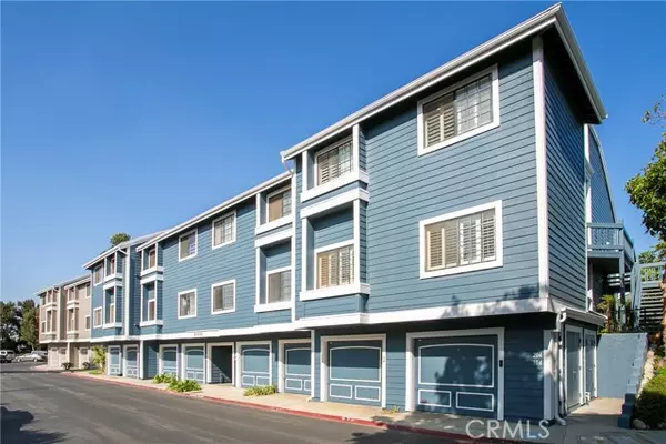 20362 Bridgeside Lane #202, Huntington Beach, CA 92646