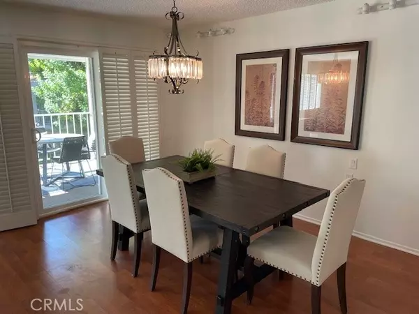 Laguna Woods, CA 92637,2390 Via Mariposa #2E