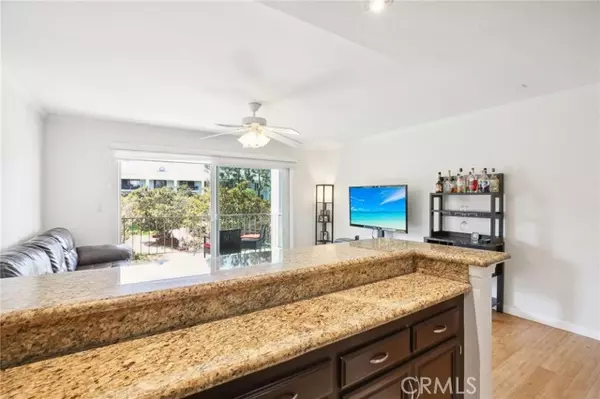 Newport Beach, CA 92663,100 Scholz #207