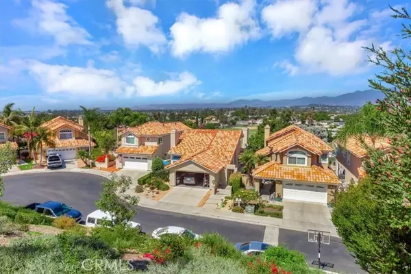 Laguna Hills, CA 92653,33 Vista Firenze