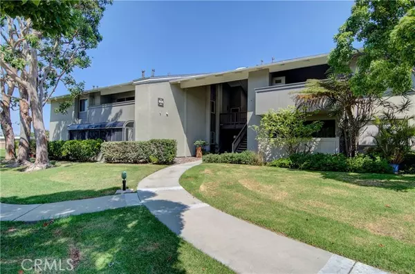 8777 Tulare Drive #408B, Huntington Beach, CA 92646