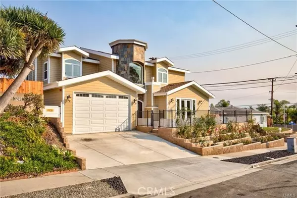 19462 Harding Lane, Huntington Beach, CA 92646