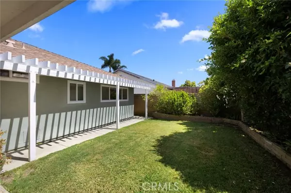 Huntington Beach, CA 92646,8572 Sable Drive