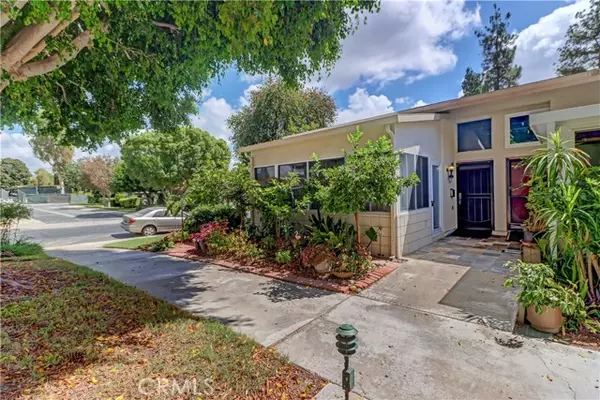 32 CALLE ARAGON #A, Laguna Woods, CA 92637