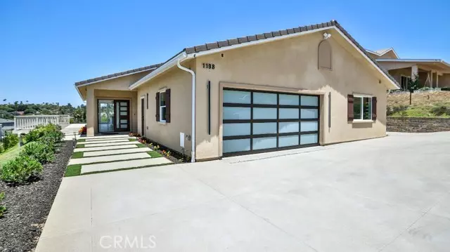 1198 Barbara Drive, Vista, CA 92084