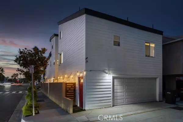 Newport Beach, CA 92663,204 44th Street