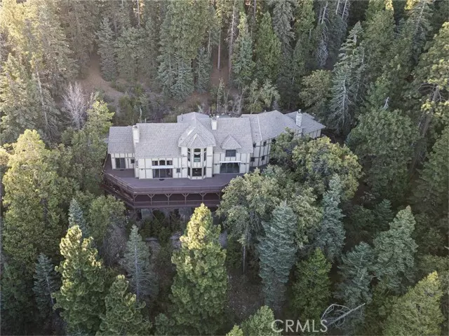 293 Fairway Drive, Lake Arrowhead, CA 92352