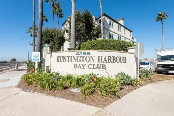 4165 Warner Avenue #203, Huntington Beach, CA 92649