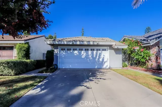 24285 Ponchartrain Lane, Lake Forest (el Toro), CA 92630